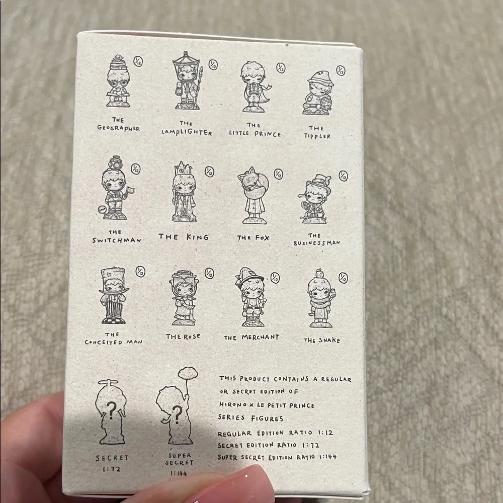 Pop Mart Hirono Le Petit Prince Collectible Box - Picture 2 of 4